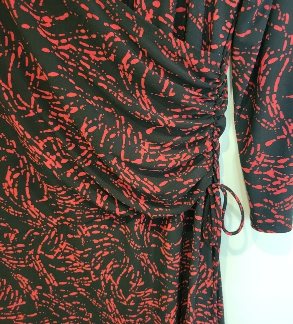 Evan Picone Elegant Faux Wrap V Neck Dress In Size 10 - Picture 2 of 10